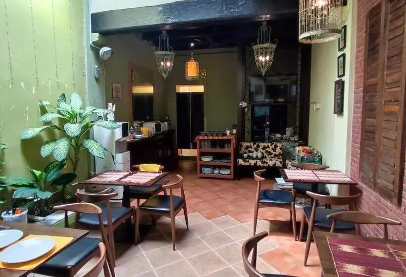 فندق Cintra House