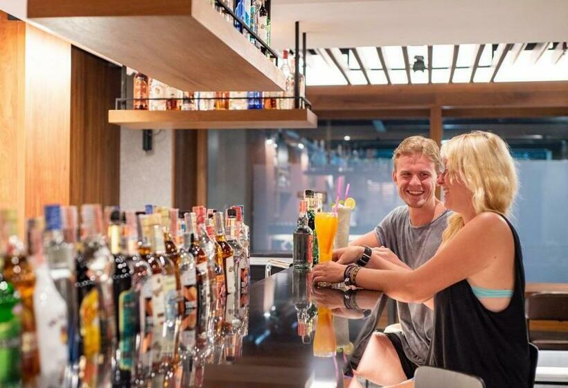 هتل D&d Inn Khaosan