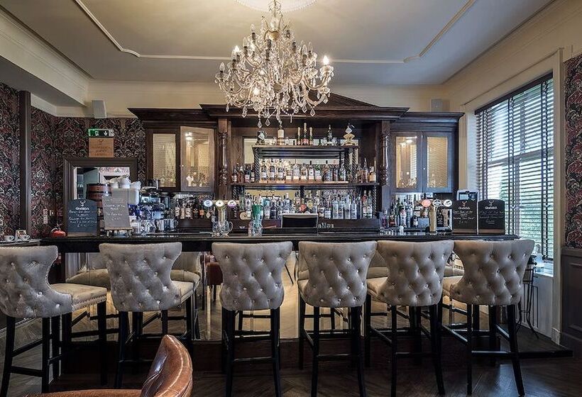 호텔 Enterkine Country House Resort