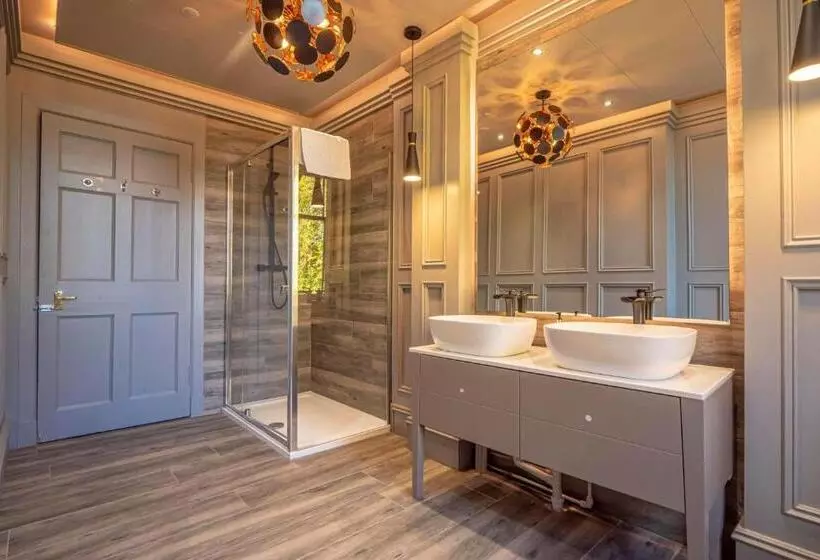 Отель Enterkine Country House Resort