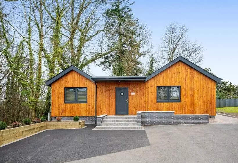 Отель Enterkine Country House Resort