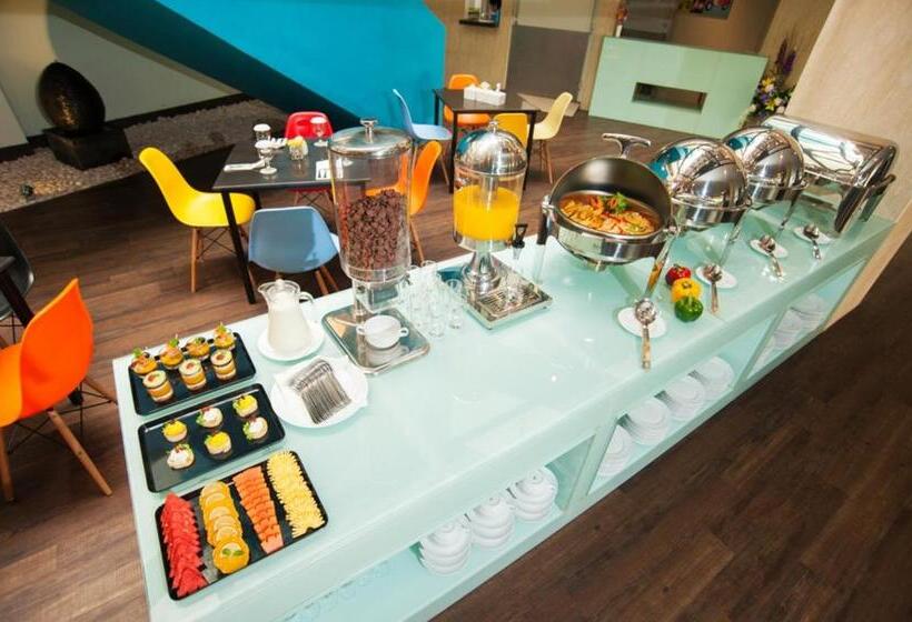 Idoop Hotel By Prasanthi