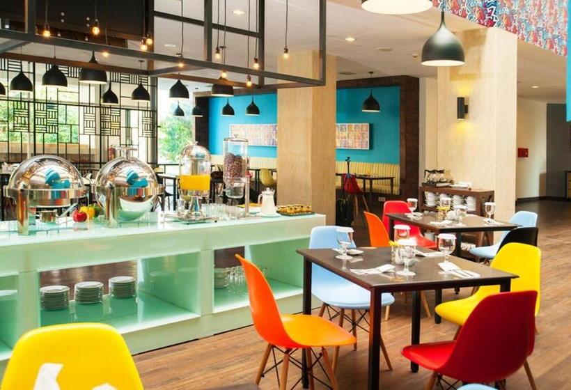 Idoop Hotel By Prasanthi