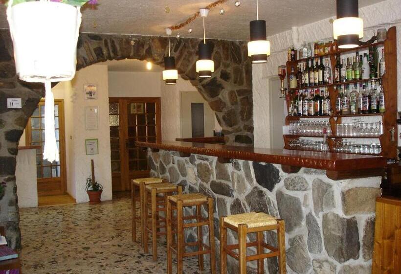 Отель Le Parpaillon