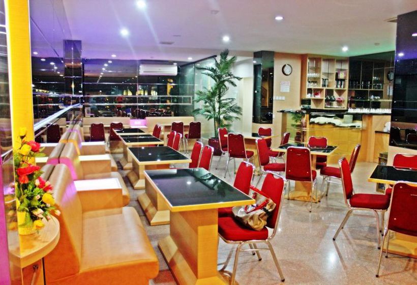 בית מלון כפרי Lovina Inn Penuin