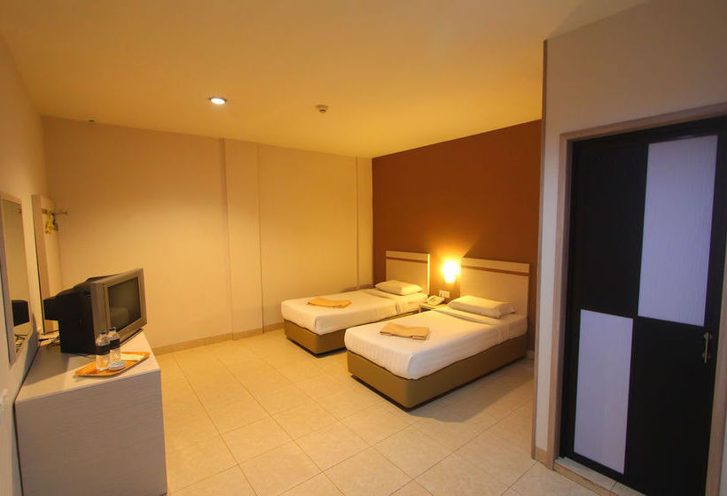 בית מלון כפרי Lovina Inn Penuin