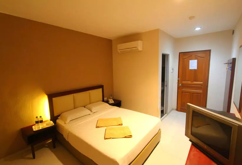 ホテル Lovina Inn Penuin