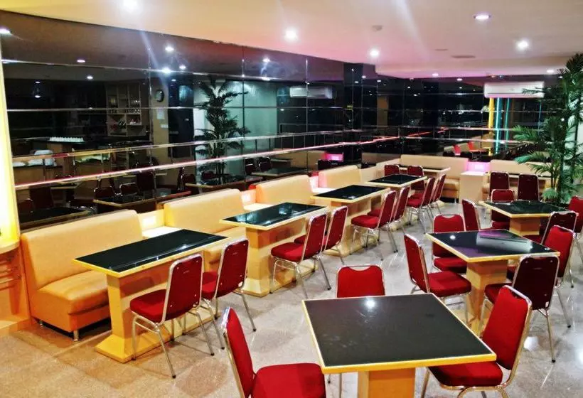 ホテル Lovina Inn Penuin