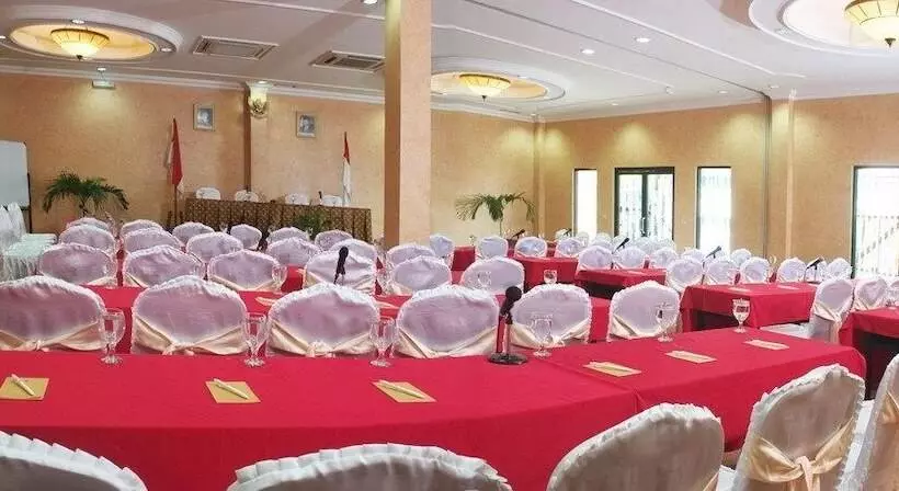 Hotel Mega Proklamasi