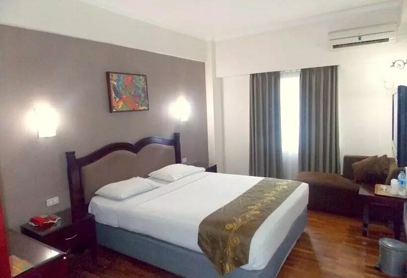 Hotel Mega Proklamasi