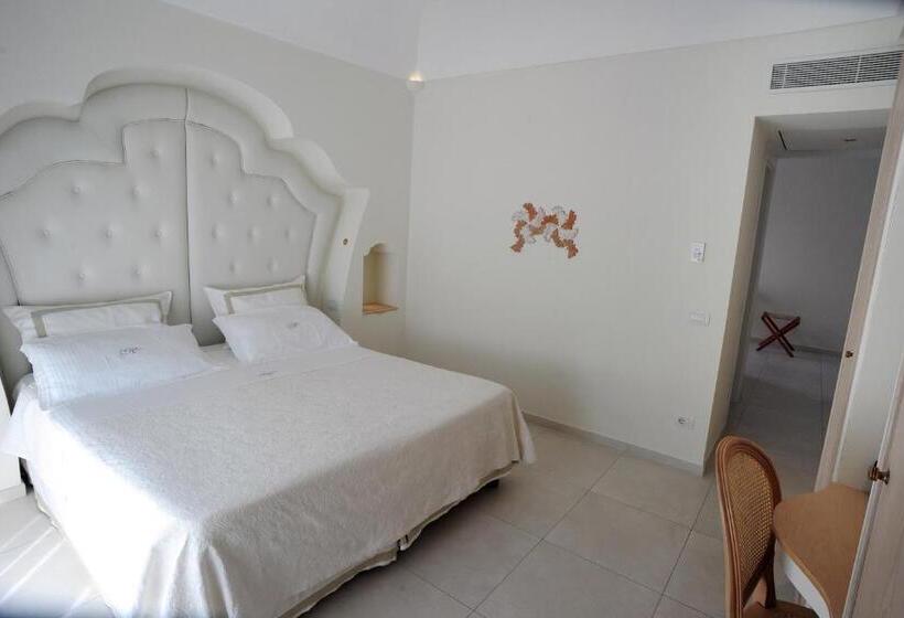 בית מלון כפרי Minori Palace