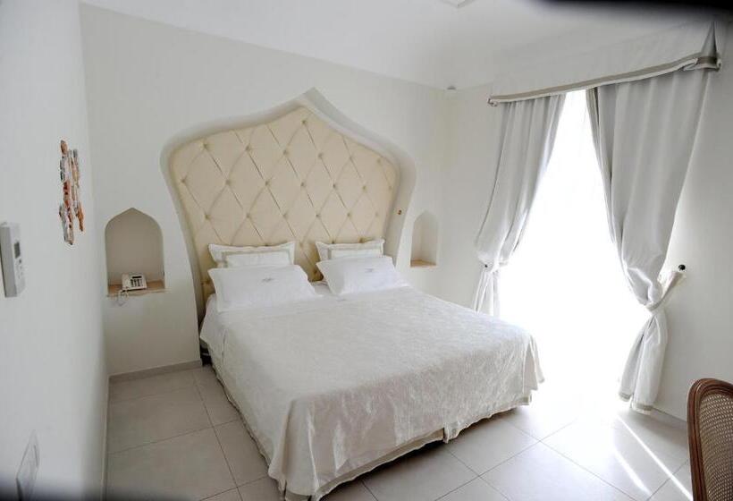 בית מלון כפרי Minori Palace