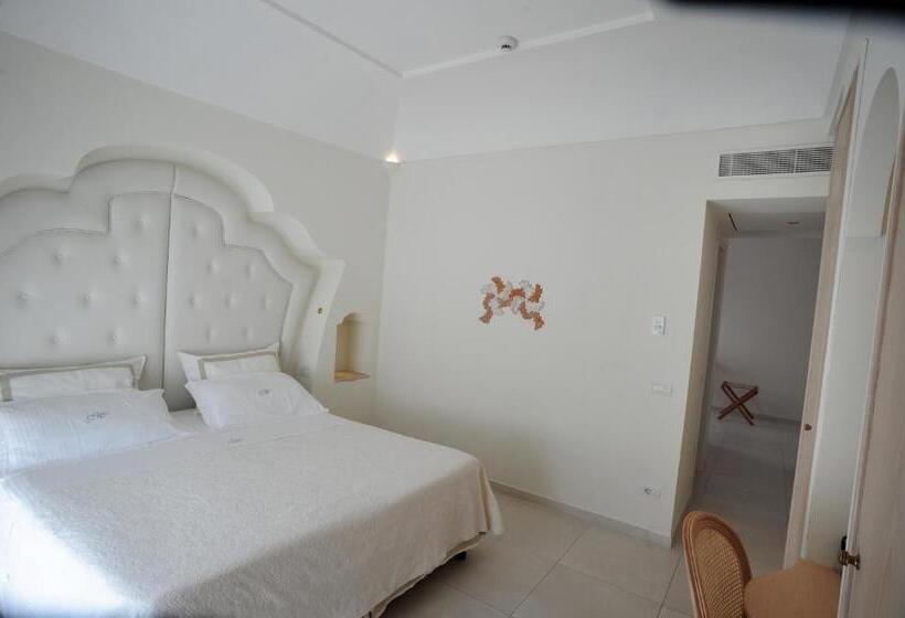 בית מלון כפרי Minori Palace