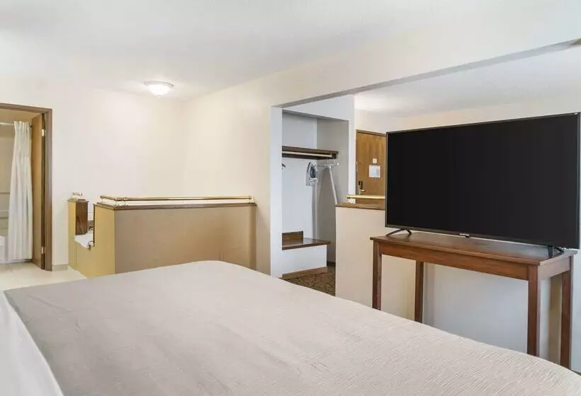 Hotelli Quality Inn & Suites