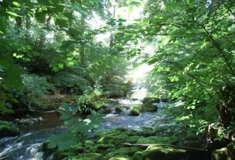 Отель Wallace Lane Farm Farm Home