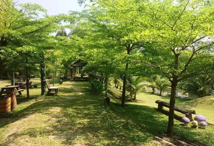 בית מלון כפרי Watermill Resort