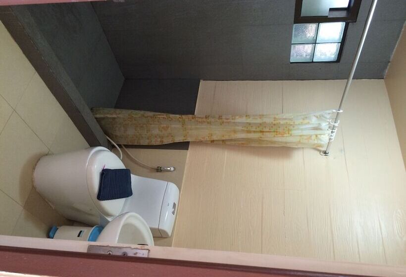 فندق Wilai Guesthouse