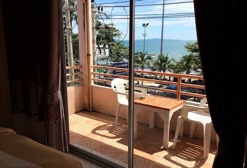 فندق Wilai Guesthouse