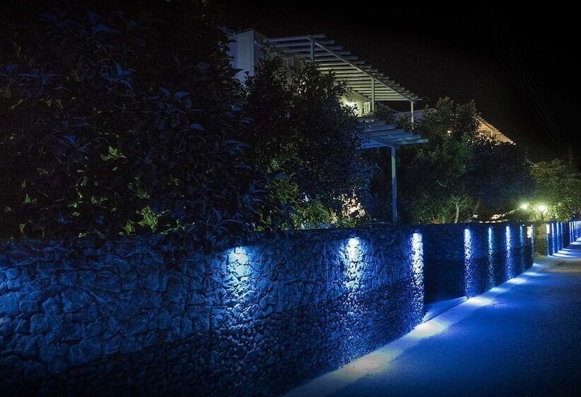 Loukas & Emma Eco Houses