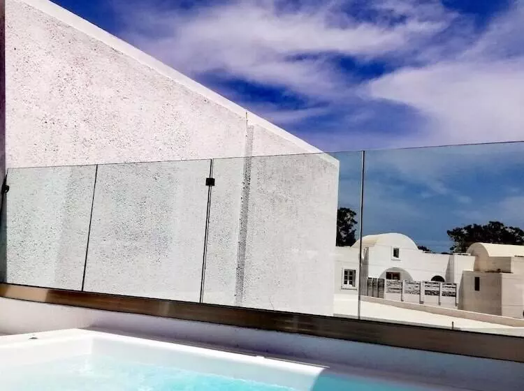 Loukas & Emma Eco Houses