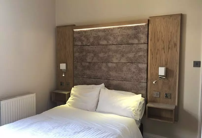 Majatalo Edgcumbe Guest House