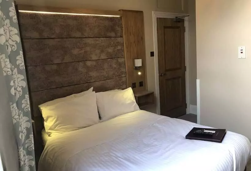 Majatalo Edgcumbe Guest House