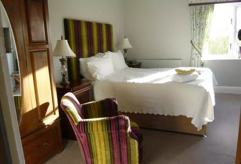 Majatalo Pickmere Country House