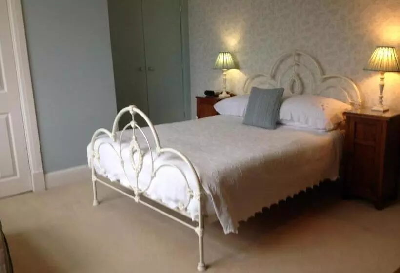 Majatalo Pickmere Country House