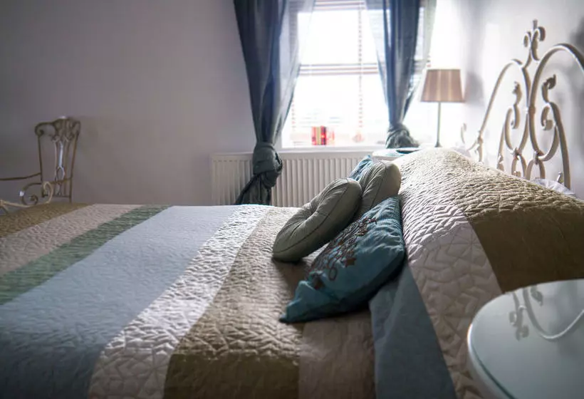 ペンション Sheldon S Retreat B&b