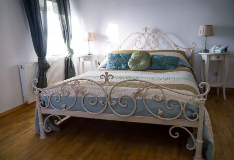 ペンション Sheldon S Retreat B&b