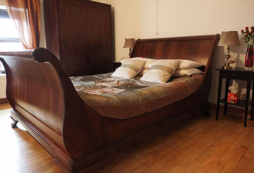 ペンション Sheldon S Retreat B&b