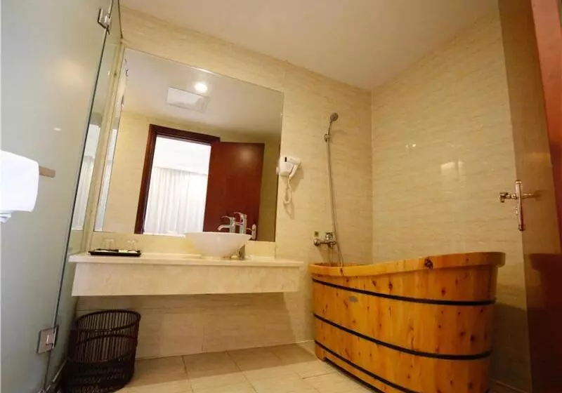 Vienna Hotel Suzhou Luokou Furniture Store