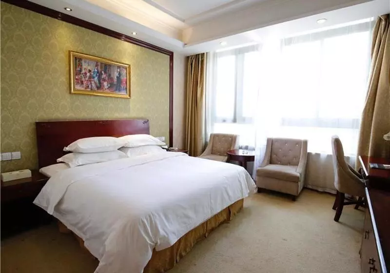 Vienna Hotel Suzhou Luokou Furniture Store