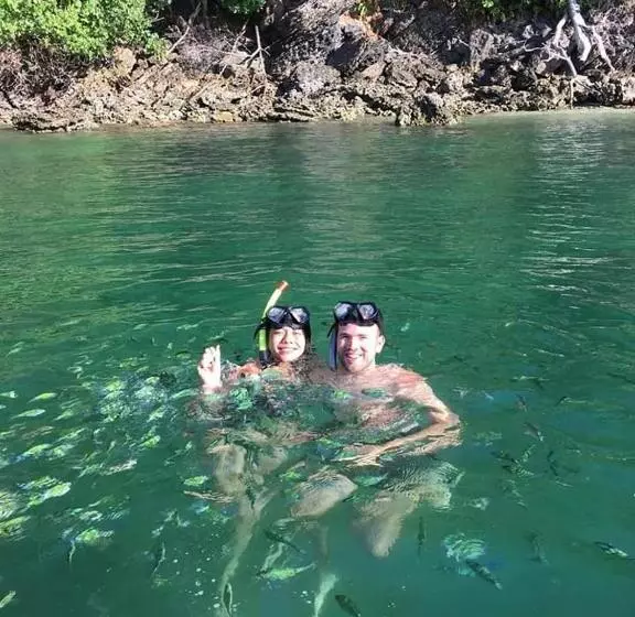 Majatalo Cashew Nut Bungalow, Ko Mook