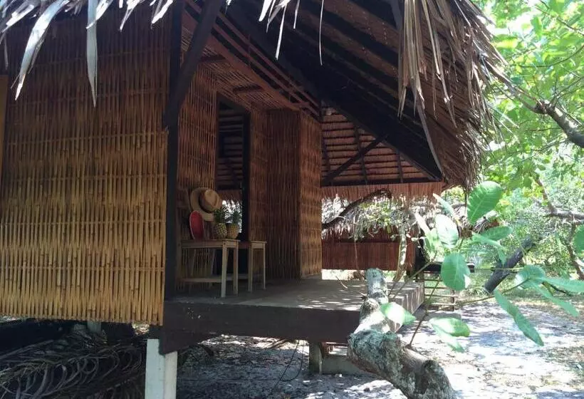 Majatalo Cashew Nut Bungalow, Ko Mook