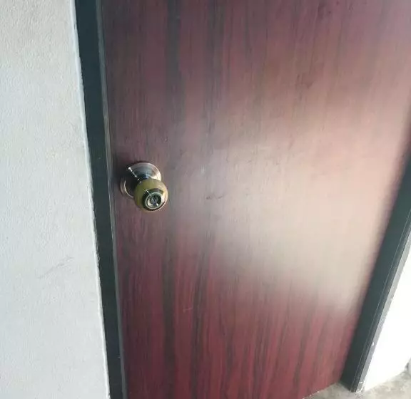 Majatalo Cashew Nut Bungalow, Ko Mook