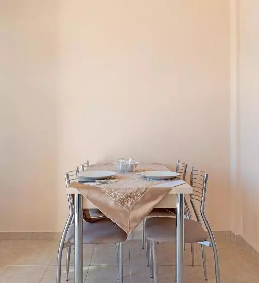 Hotelli Akrogiali Studios