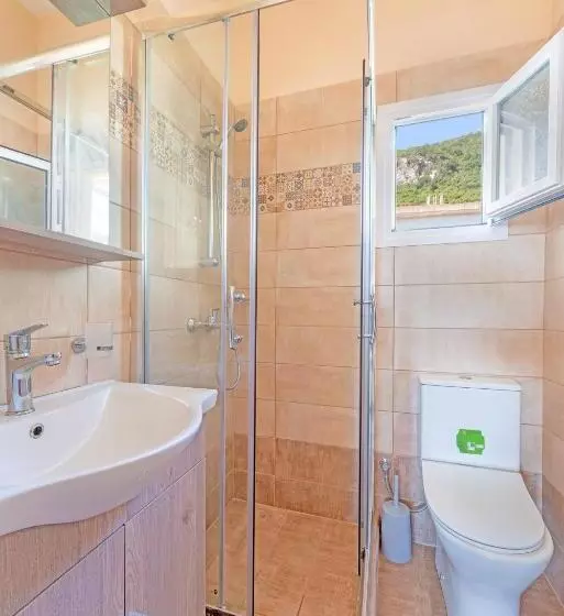 Hotelli Akrogiali Studios