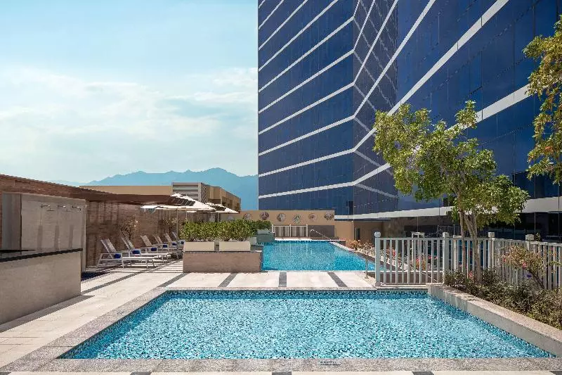 هتل Doubletree By Hilton Fujairah City