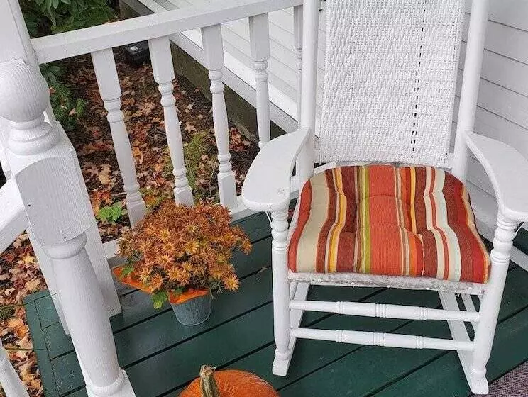 Hotelli Pinecrest Inn