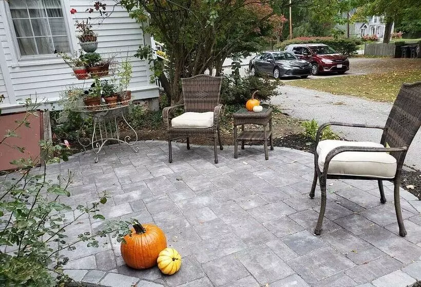 Hotelli Pinecrest Inn