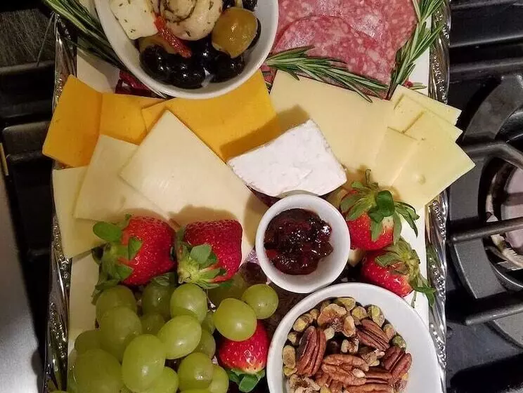 Hotelli Pinecrest Inn