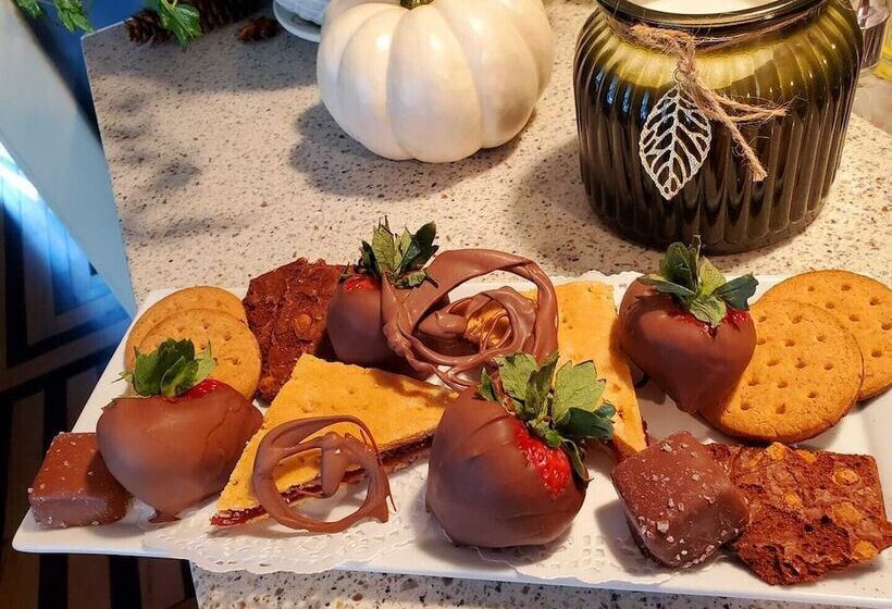 בית מלון כפרי Pinecrest Inn