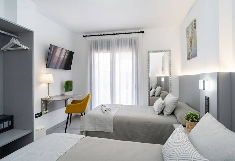 مسافرخانه Stay Belonio