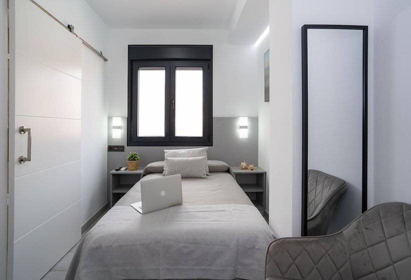 مسافرخانه Stay Belonio