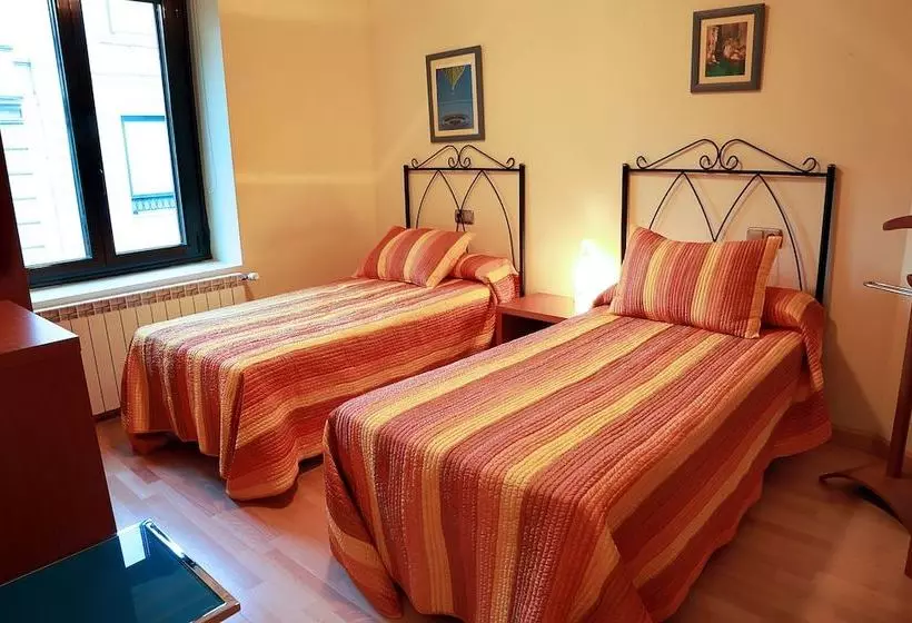 Apartamentos Toro 33