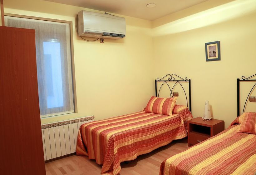 Apartamentos Toro 33