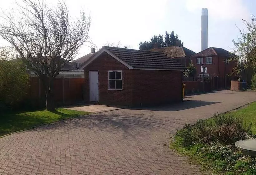 Aamiaismajoitus (B&B) The Lodge Guest House