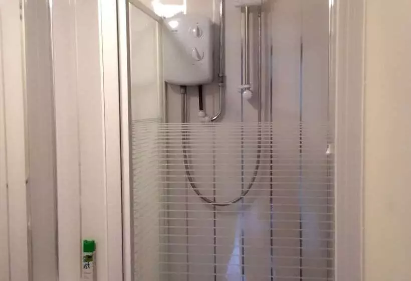 Aamiaismajoitus (B&B) The Lodge Guest House