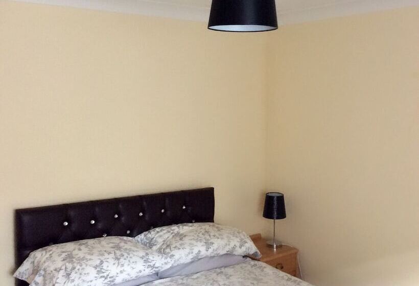 민박 The Lodge Guest House